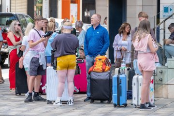 Advertencia de vacaciones en España mientras el gobierno del Reino Unido emite nuevos consejos de viaje de verano