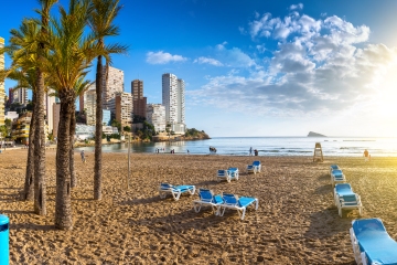Reserve unas vacaciones en la playa en España desde £ 23 pp noche ya que se levantan las restricciones de viaje