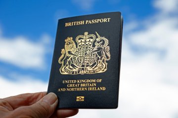 Advertencia de pasaporte ya que se insta a los británicos a presentar su solicitud antes de los aumentos de precios