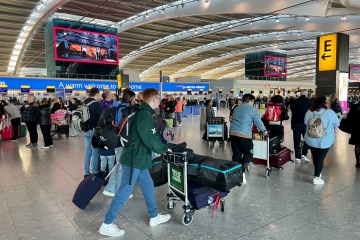 Importante aeropuerto del Reino Unido preparado para el caos con 8 días de huelgas, incluida la Coronación
