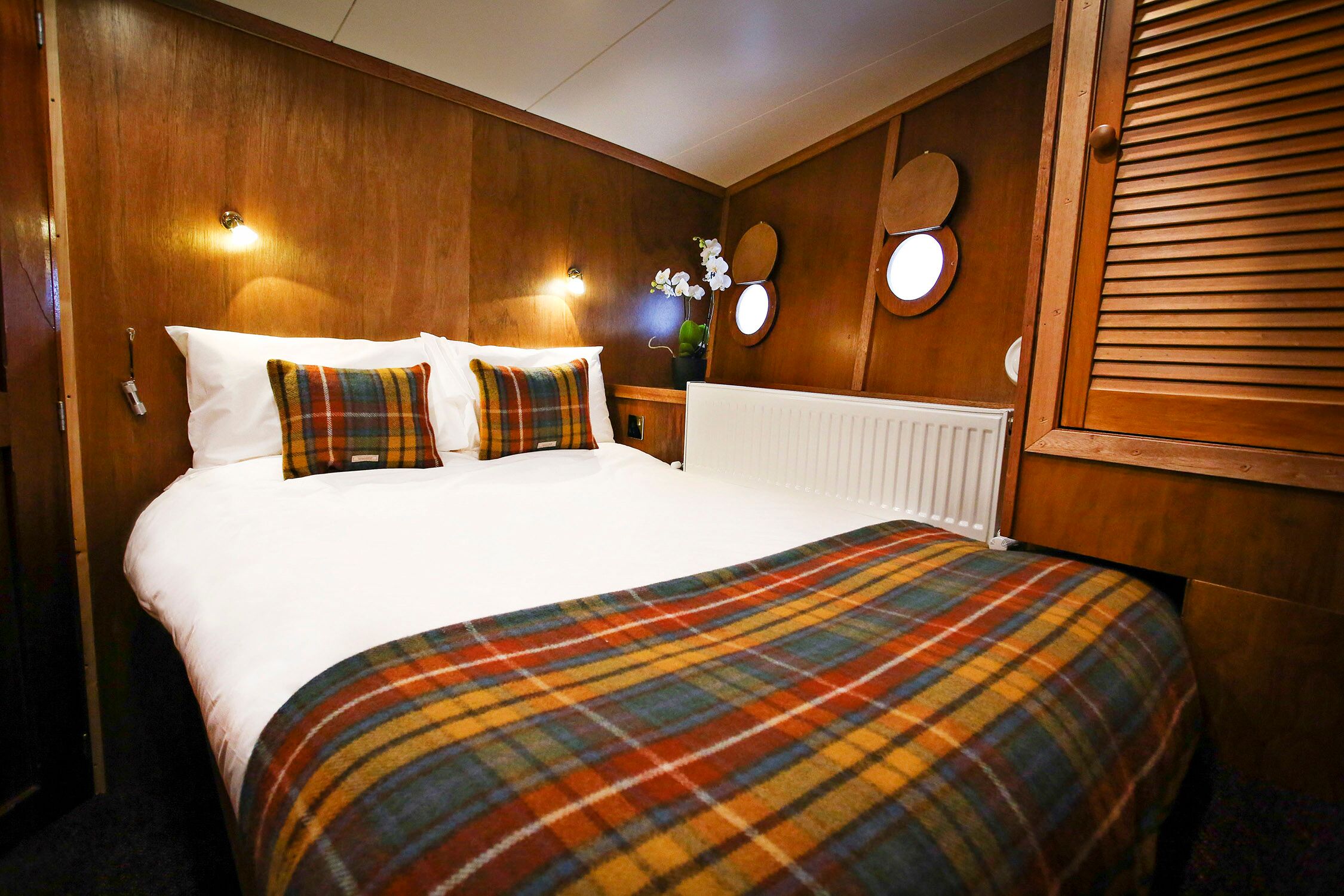 Un viaje de tres noches a Argyll Cruises cuesta desde £ 1,165 por persona, incluida la comida y la bebida