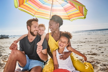 Mamá revela las formas inteligentes en que ahorra dinero en vacaciones cuando viaja con niños