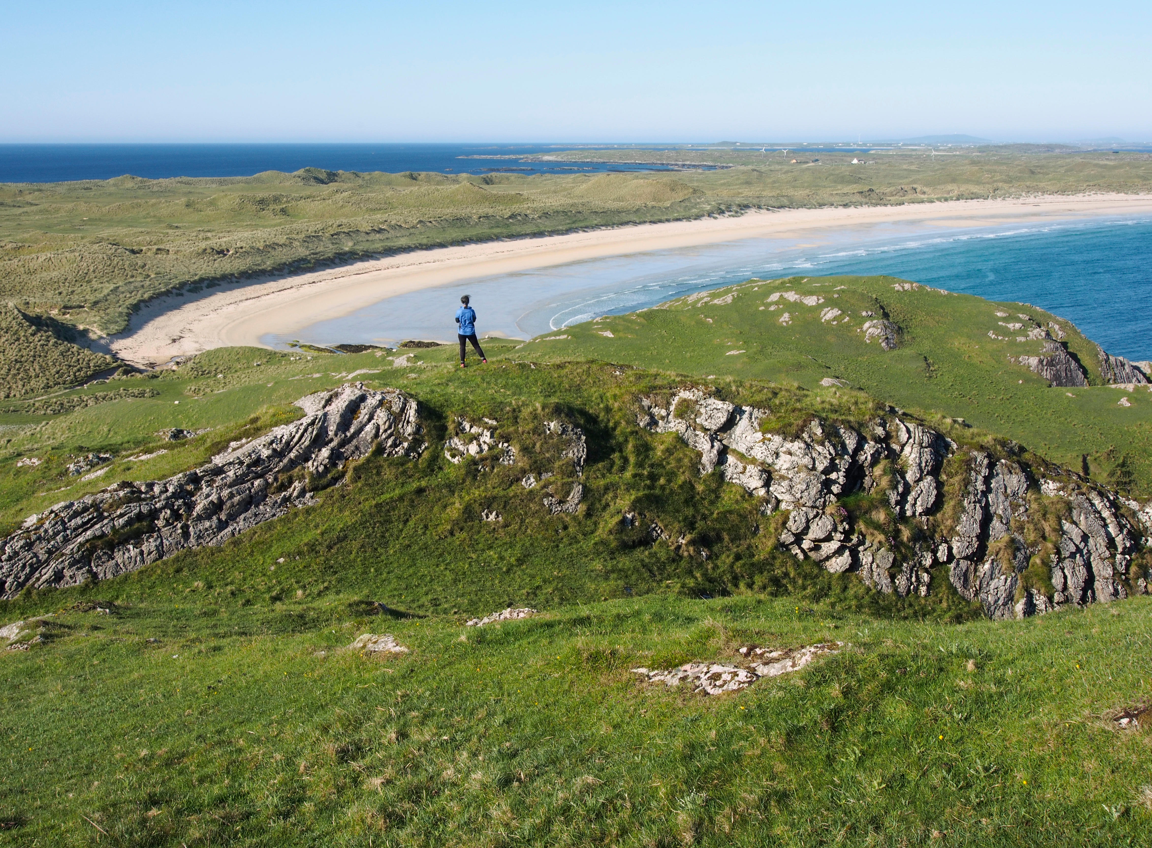 Una isla británica alberga algunas de las playas de arena, aguas azules y vida silvestre más impresionantes del mundo.