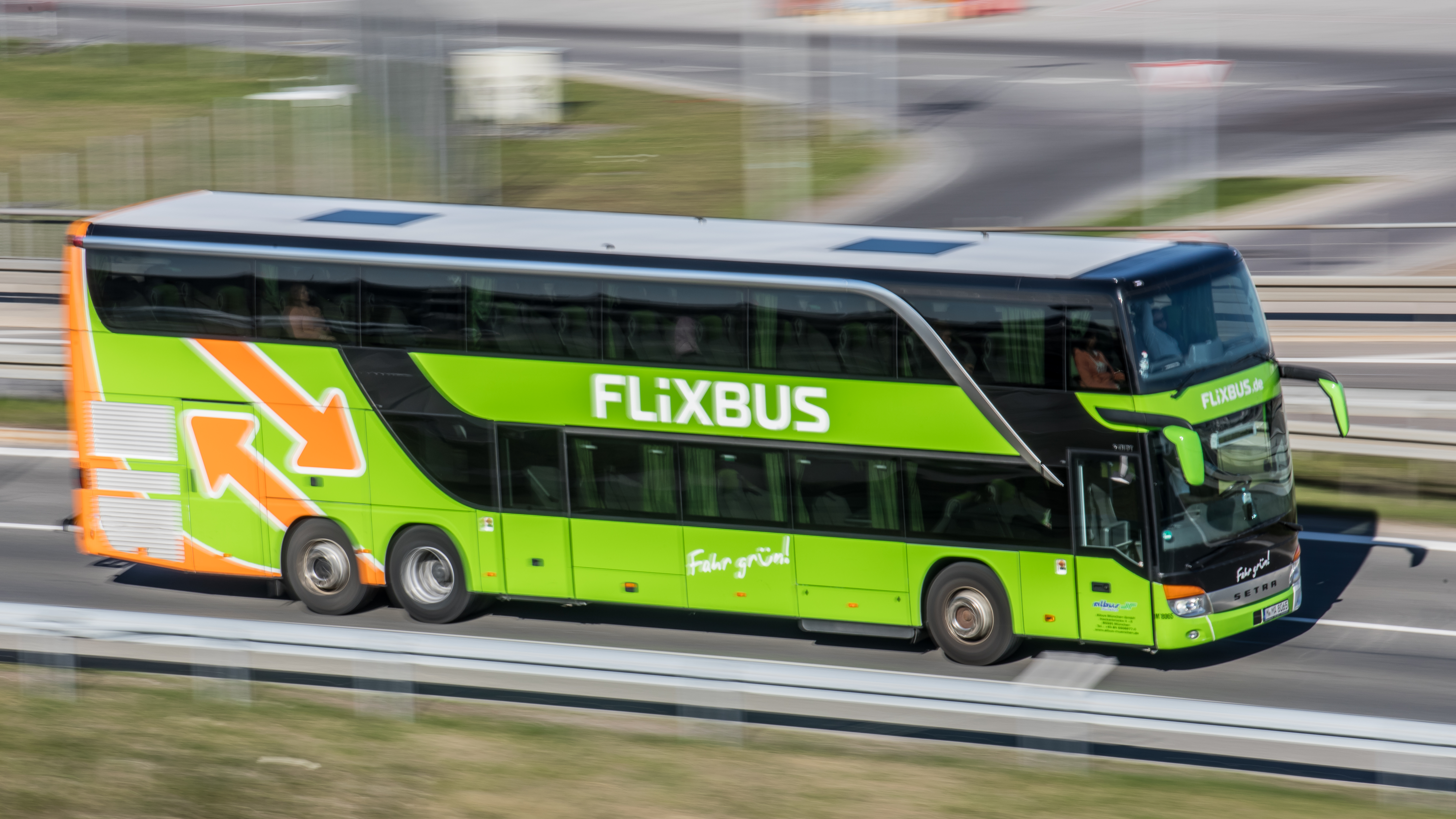 Flixbus lanza nuevas rutas desde varias ciudades del Reino Unido a Europa