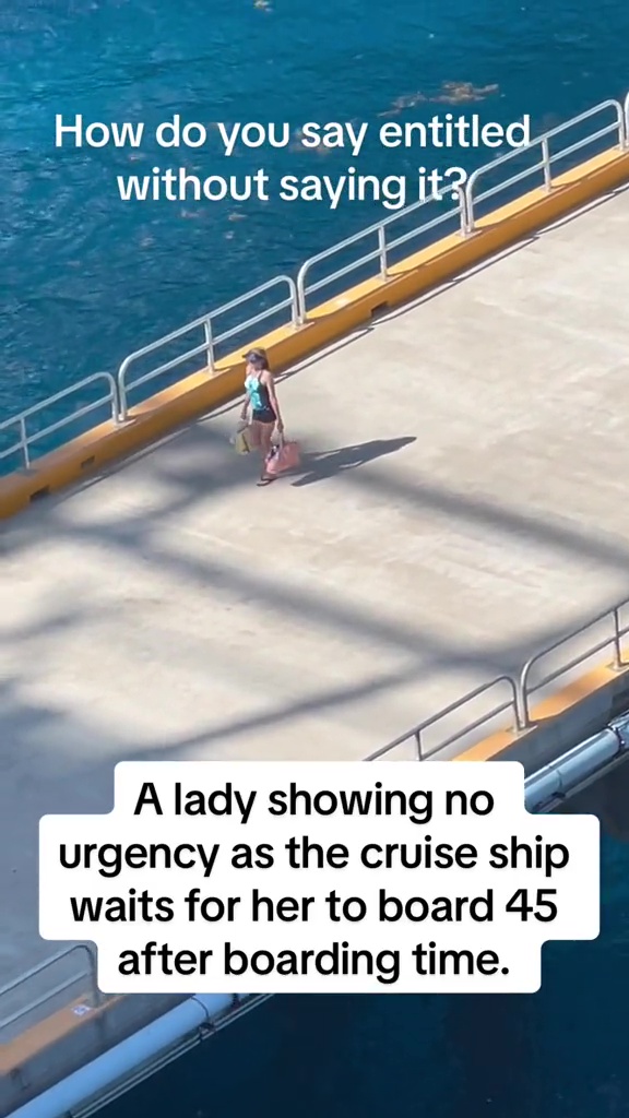 La mujer supuestamente retrasó un crucero al regresar 45 minutos tarde